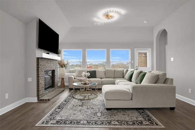 Building Photo - 347 Saltmeadow Ln