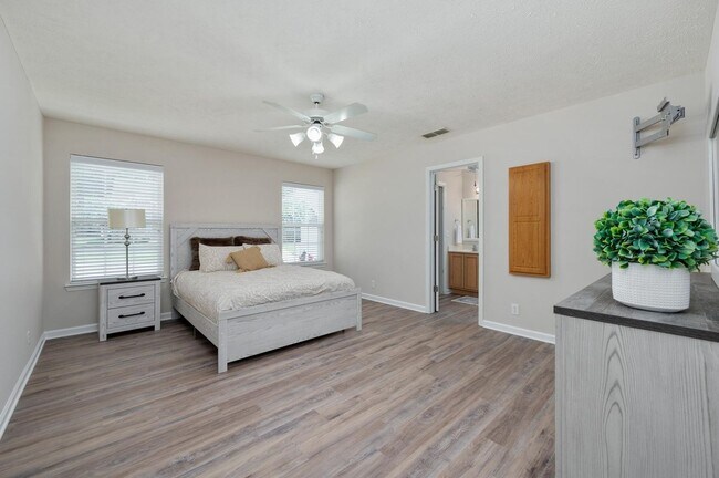 Building Photo - Coming Soon, Beautiful Murfreesboro home in Blackman School District!