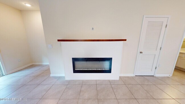 Building Photo - 7623 Legacy Trl