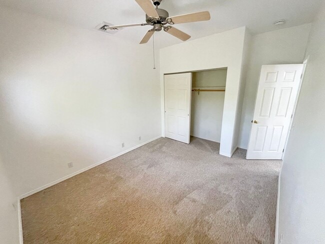 Building Photo - Unfurnished 2BR/1BA single level Ohana wit...