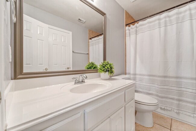 Building Photo - 22914 Cove Timbers Ct