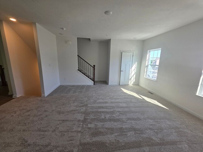Building Photo - 1806 Canterbury Dr