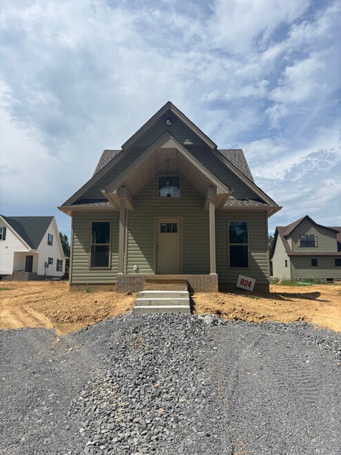 Building Photo - 233 Cherokee Dr