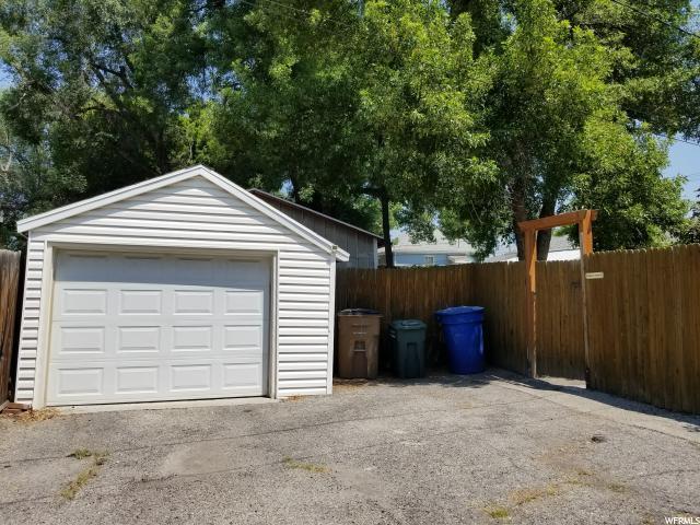 Building Photo - 3 Bd  1 Bath Home in Salt Lake City