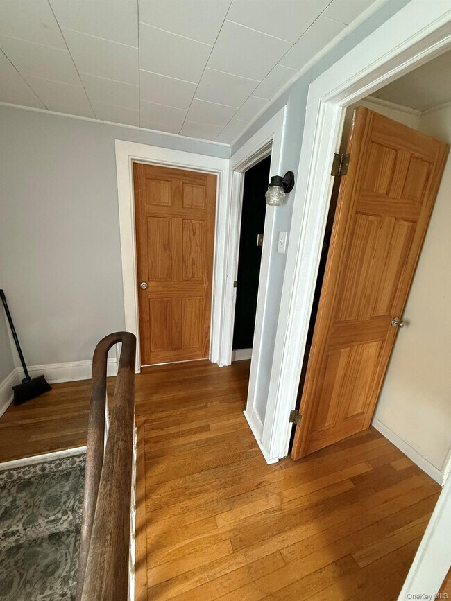 Building Photo - 22 W Church St