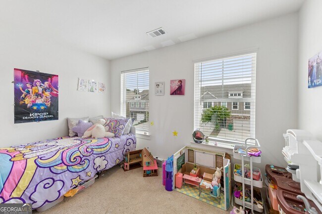 Building Photo - 5811 Calle Vis Dr