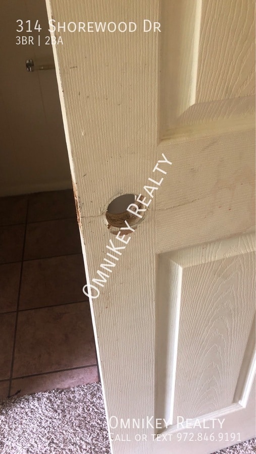 Building Photo - 314 Shorewood Dr