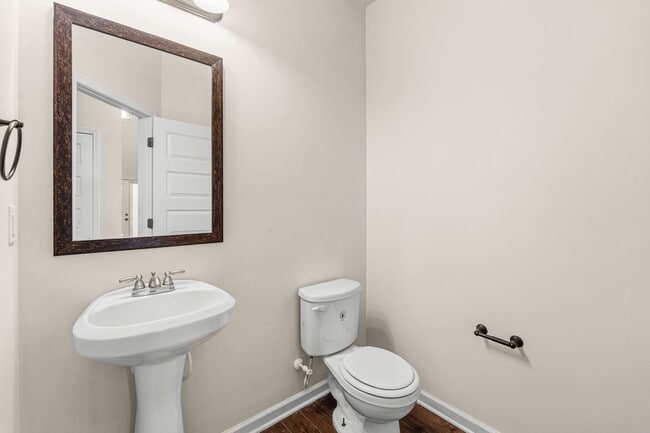 Building Photo - 4464 Grove Landing Dr