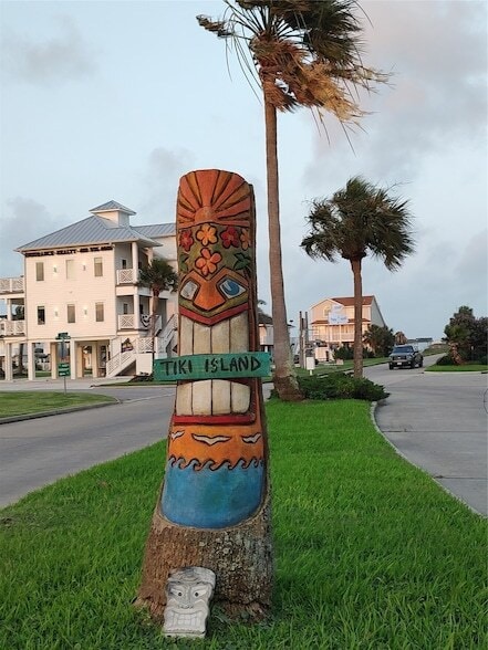 Building Photo - 500 Tiki Dr