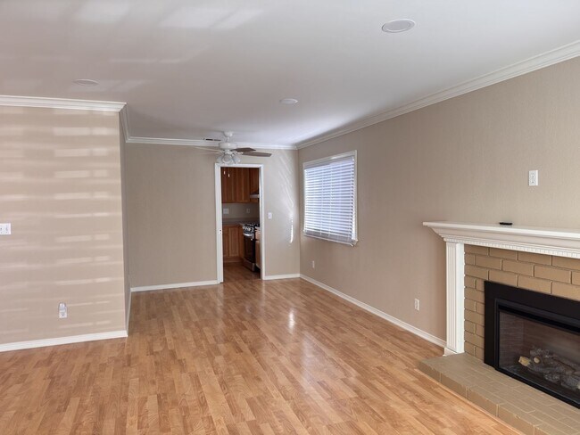 Building Photo - Updated 3-Bed Home with Oversized Garage & Huge Driveway