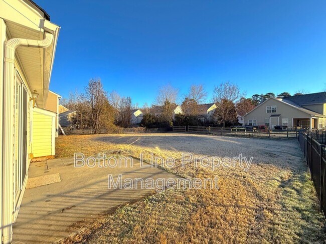 Building Photo - 7004 Paddle Wheel Ln