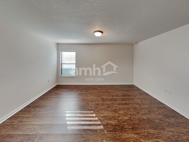 Building Photo - 823 Chatham Walk Dr