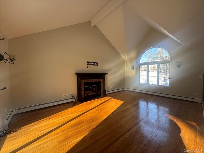 Building Photo - 28 Lakeview Dr