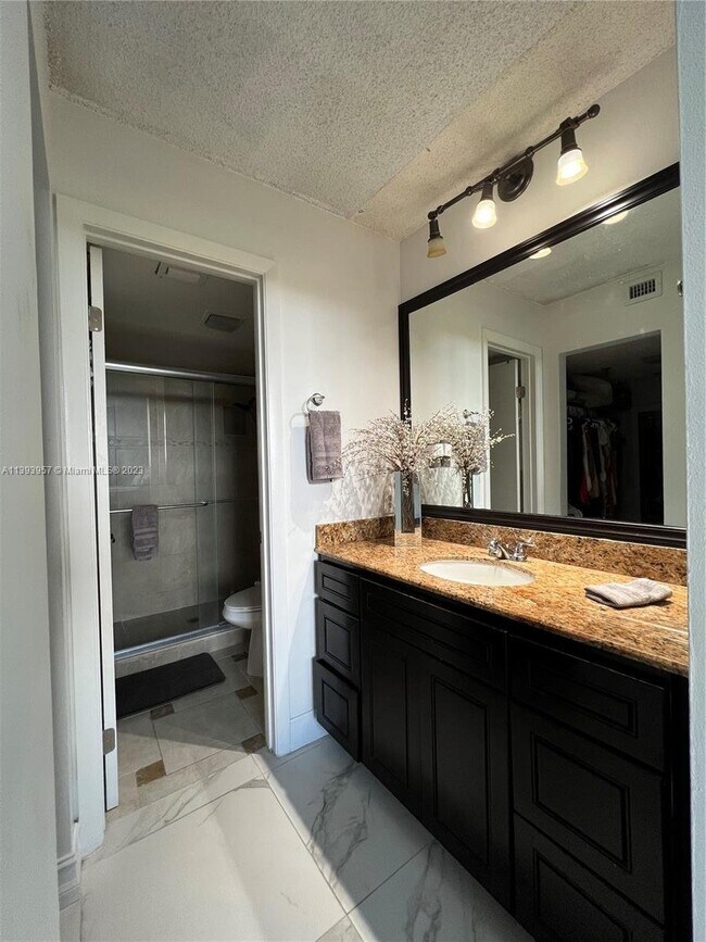 Building Photo - 1266 S Military Trail