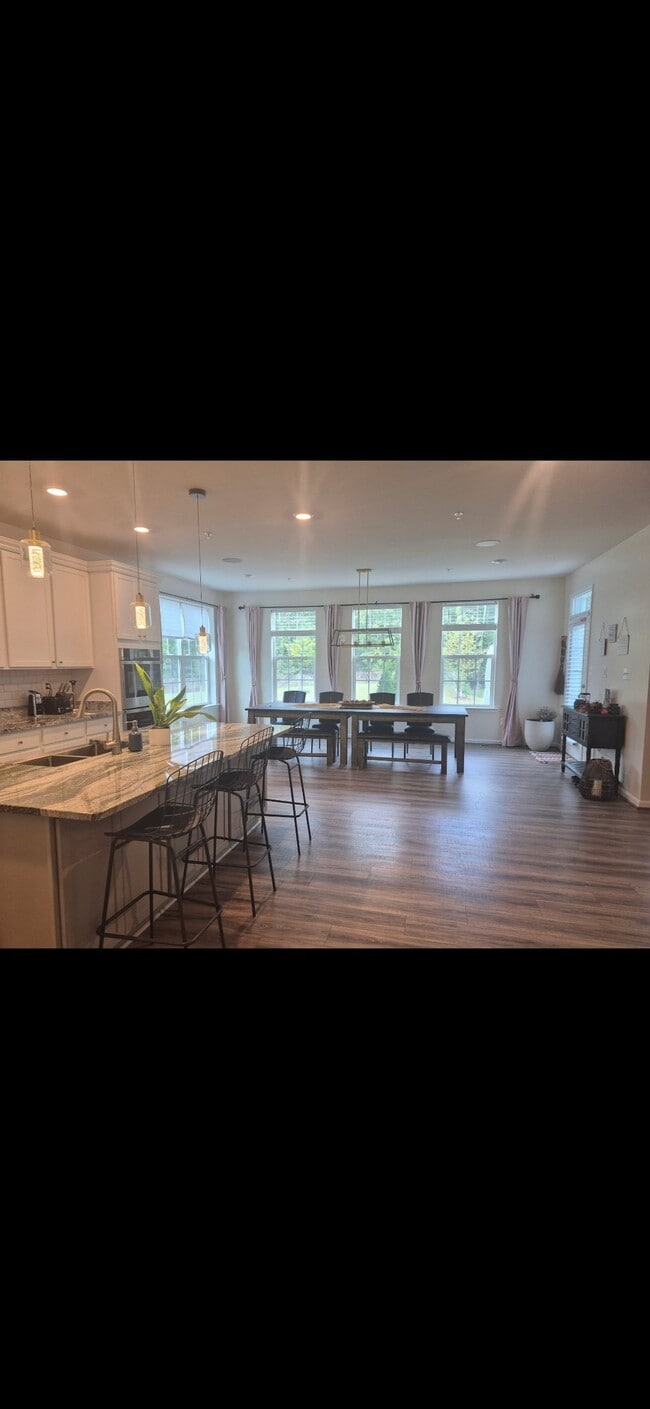 Building Photo - 16208 Tortola Dr