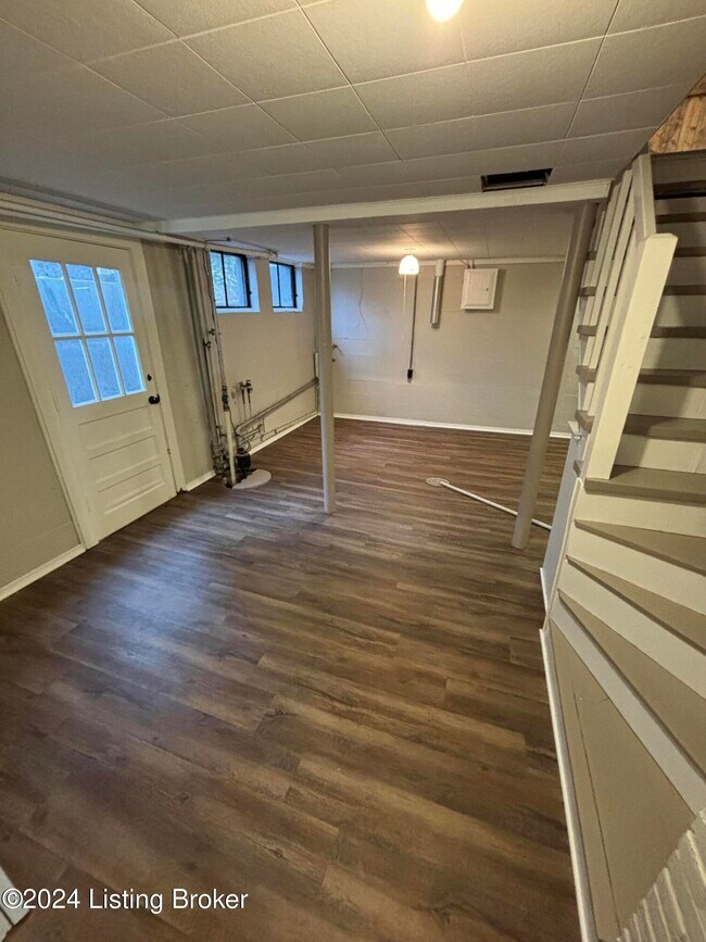 Building Photo - 4187 Westport Rd