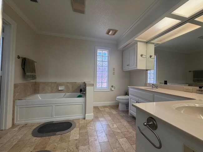 Building Photo - 4103 101st St