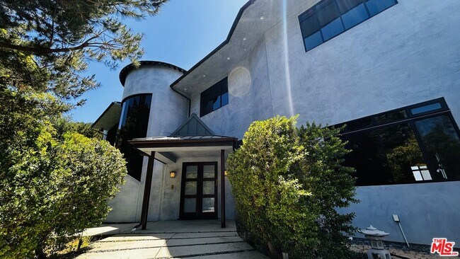 Building Photo - 1799 Correa Way
