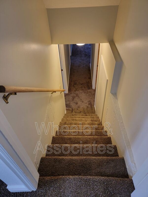 Building Photo - 9218 Alvey Ln