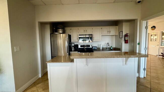 Building Photo - Oceanfront 3 Bedroom 2 Bath Condo. Jackson...