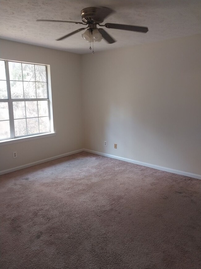 Building Photo - 3BD/2BA HOME FOR RENT