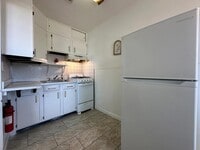 Building Photo - 6642 Frankford Ave