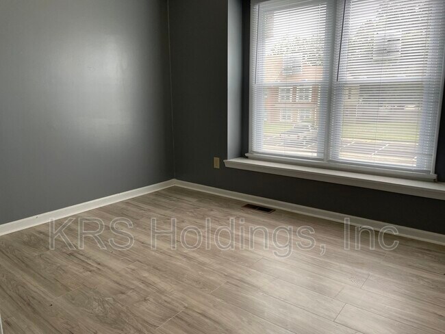 Building Photo - 3329 Weeping Willow Ln