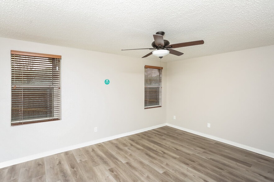 Building Photo - 1732 Rialto Way