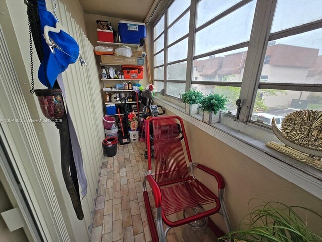 Building Photo - 1555 W 44th Pl