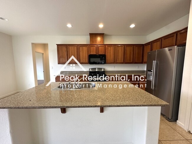 Building Photo - 1811 Waterfall Dr