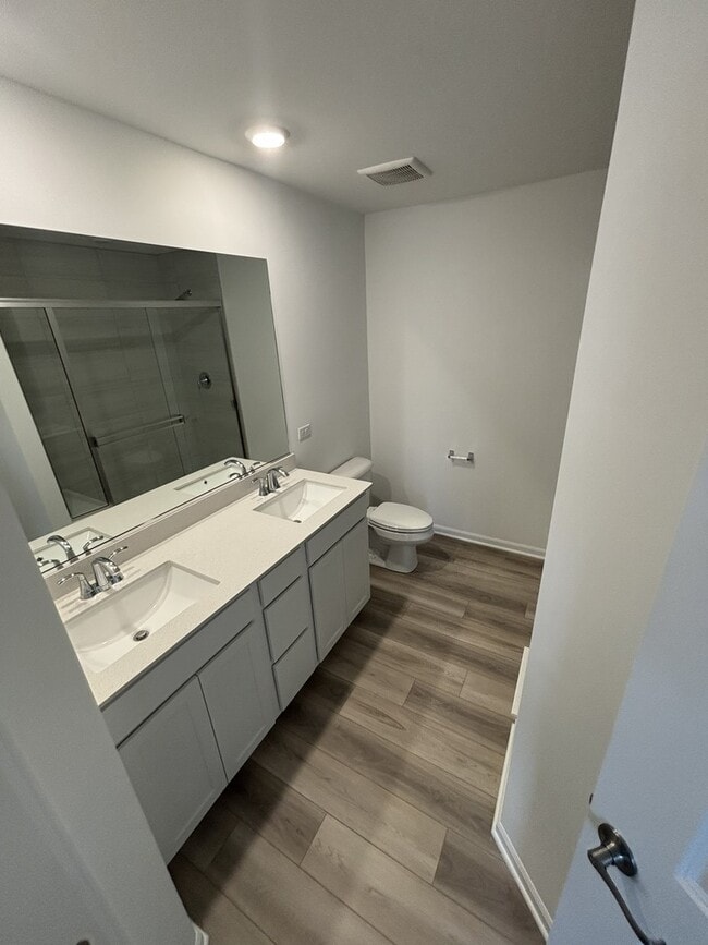Building Photo - 7707 Nightshade Ln
