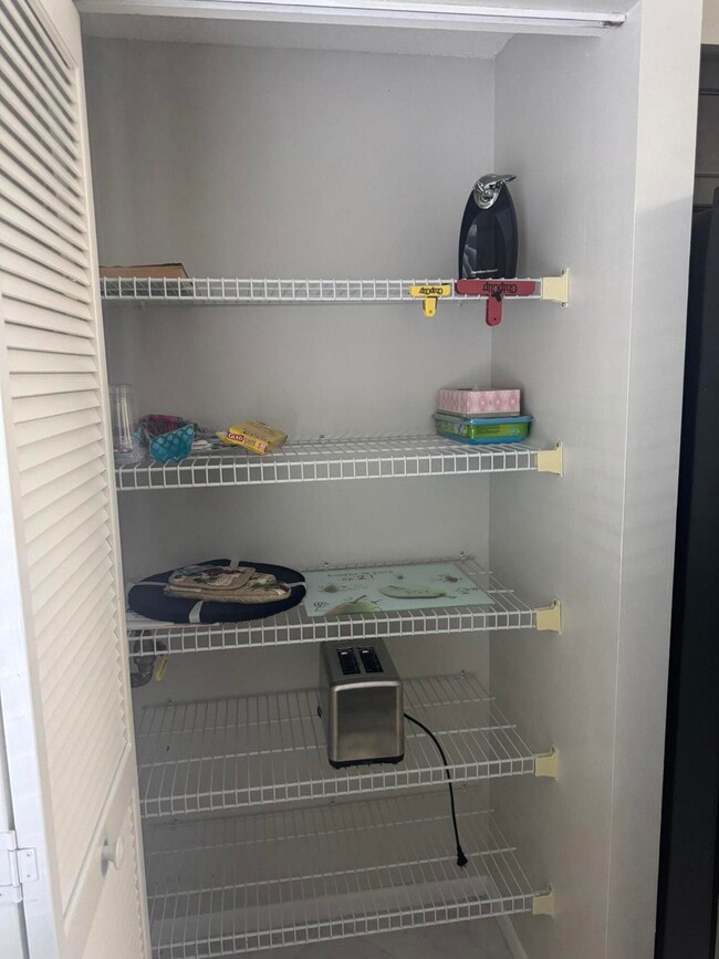 Building Photo - 14111 Royal Vista Dr