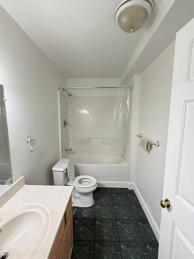 Building Photo - 17301 Pacific Rim Terrace