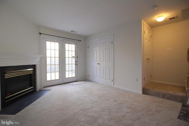 Building Photo - 7831 Gum Springs Village Dr