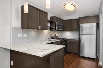 Building Photo - Reside on North Park