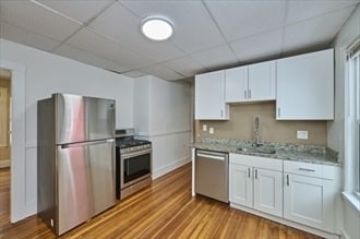 Building Photo - 14 Malvern Ave