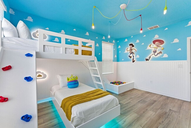 Building Photo - 7866 Poplin St