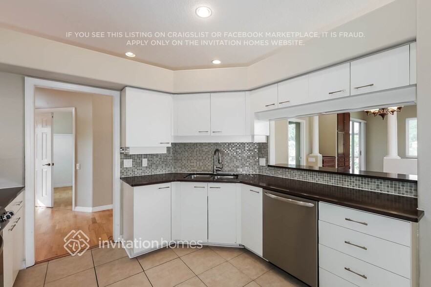 Building Photo - 4488 Hidden Pine Ct