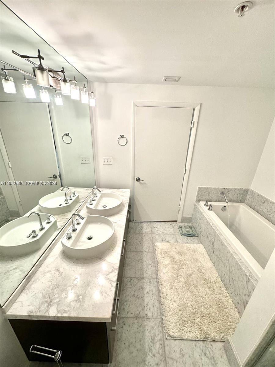 Building Photo - 253 NE 2nd St