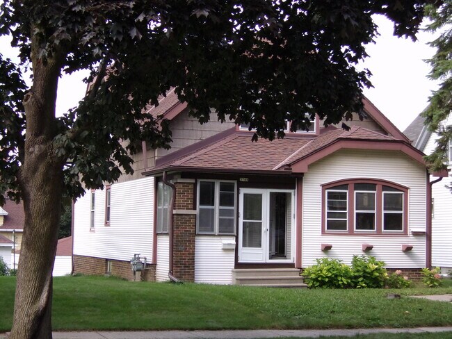 Primary Photo - 3748 E Armour Ave