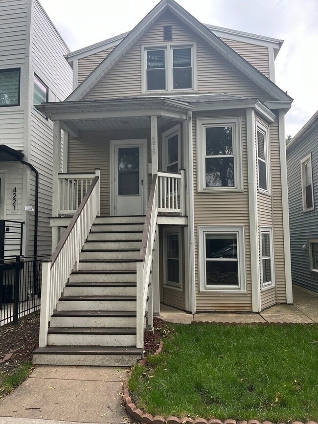 Building Photo - 4219 N Albany Ave