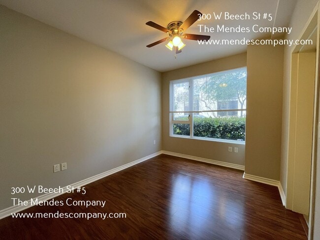Building Photo - 300 W Beech St