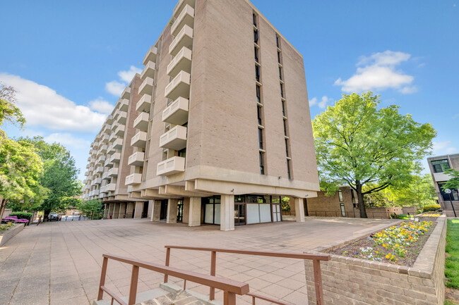 Building Photo - 240 M St SW
