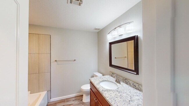 Building Photo - 3206 Thunder Rd