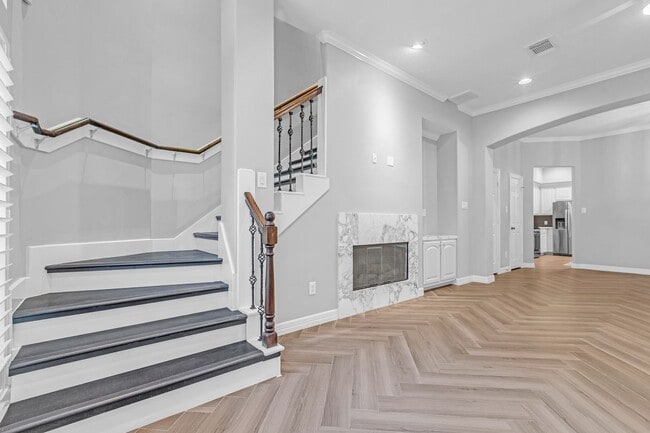 Building Photo - 13527 Brookbluff Ln