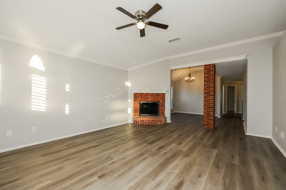 Building Photo - 807 Ponselle Dr