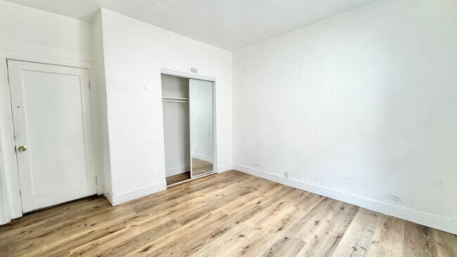 Building Photo - 410 Witmer St