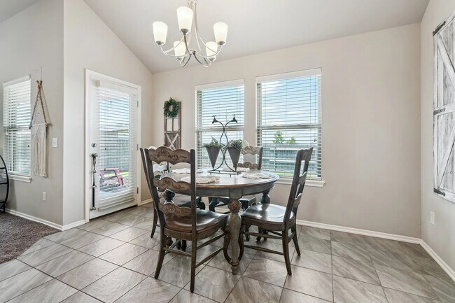 Building Photo - 19217 Bajo Dr