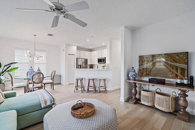 Building Photo - 114 Evergrene Pkwy