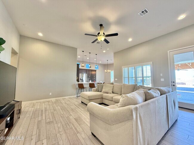 Building Photo - 7467 Smugglers Gulch Ct